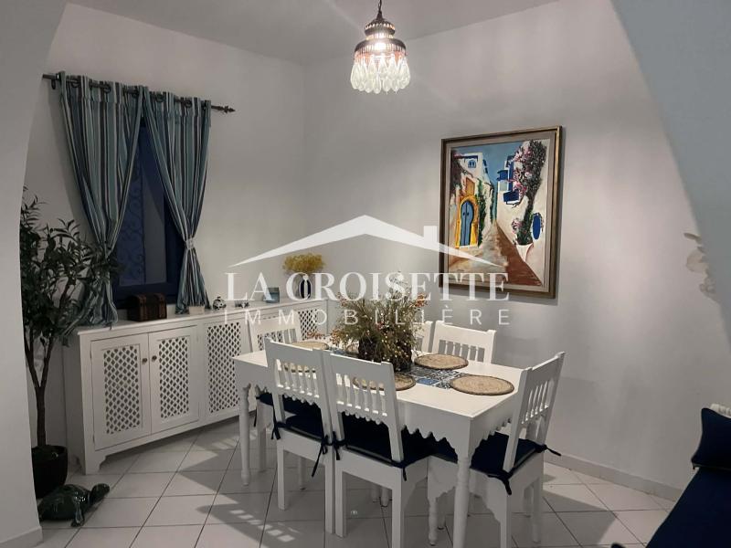 Duplex avec jardin S+3 meublé à Gammarth